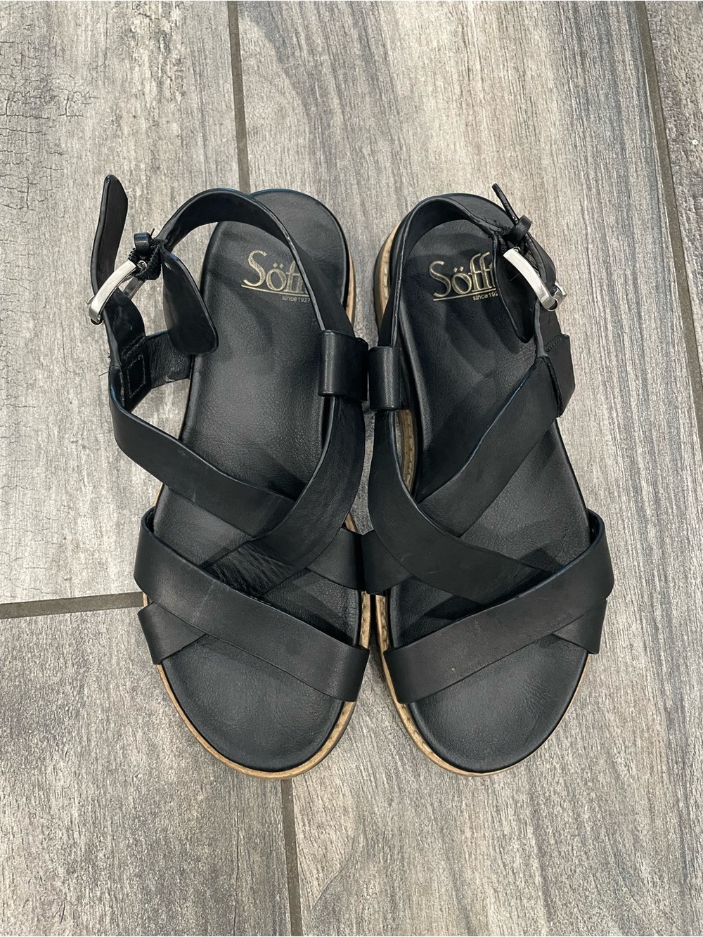 Söfft Black Leather Crisscross Ankle-Strap Sandals
